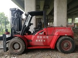 叉车